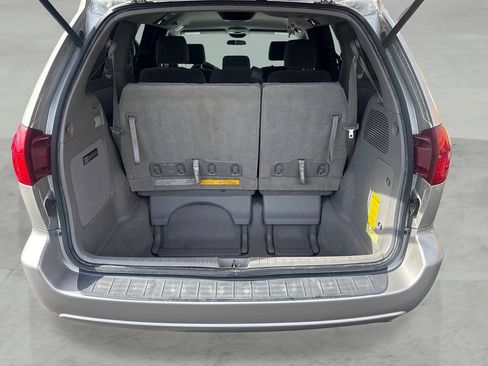 Used 2004 Toyota Sienna LE FWD image 22
