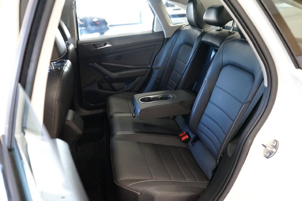 Used 2023 Volkswagen Jetta SE FWD image 43