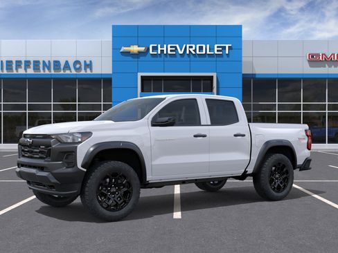 New 2026 Chevrolet Colorado Trail Boss AWD/4WD image 2