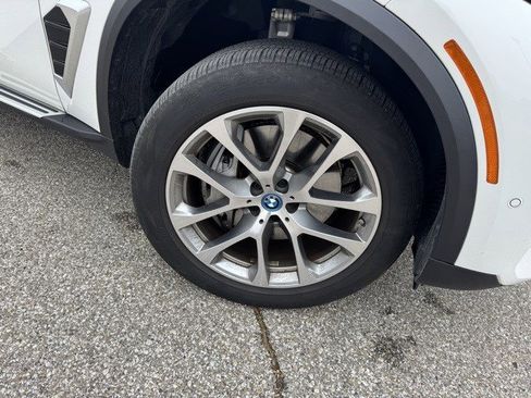 Used 2025 BMW X5 xDrive50e image 47