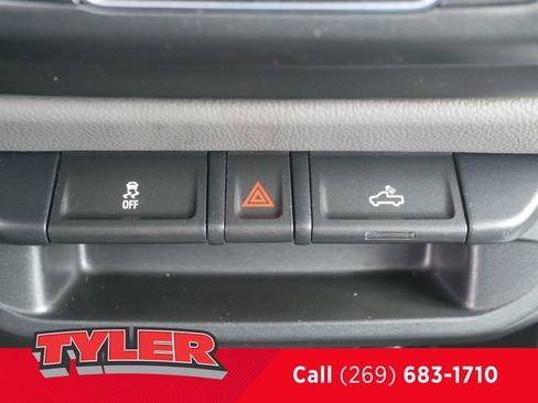 Used 2018 Chevrolet Colorado W/T w/ WT Convenience Package image 28