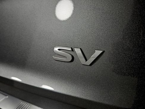 Used 2022 Nissan Rogue SV image 30