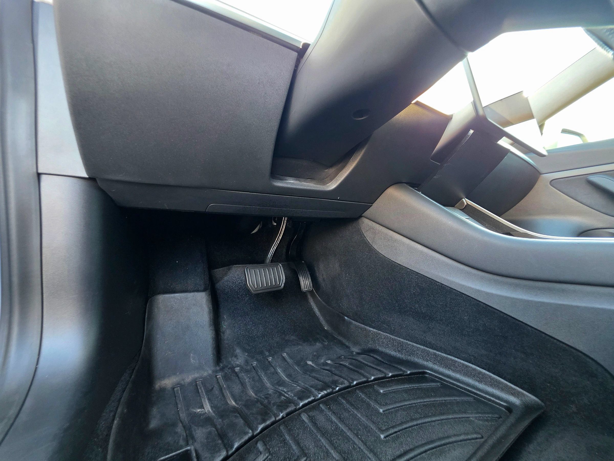 Used 2020 Tesla Model 3 Standard Range Plus RWD image 42