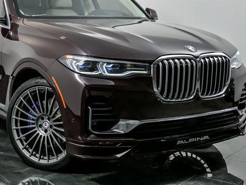Used 2021 BMW ALPINA XB7 image 2