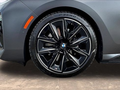 Used 2023 BMW i7 xDrive60 AWD/4WD image 34