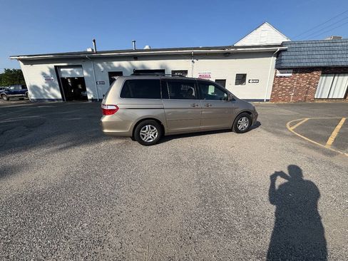 Used 2005 Honda Odyssey EX-L image 11