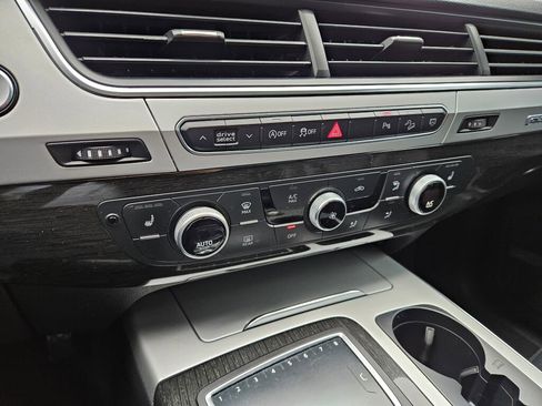Used 2018 Audi Q7 2.0T Premium Plus w/ Premium Plus Package AWD/4WD image 24