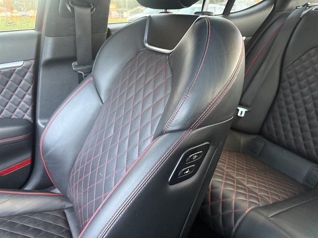 Used 2019 Genesis G70 2.0T Advanced w/ Sport Package AWD/4WD image 22