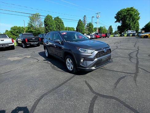 Certified 2020 Toyota RAV4 XLE w/ XLE Grade Weather Package AWD/4WD image 1