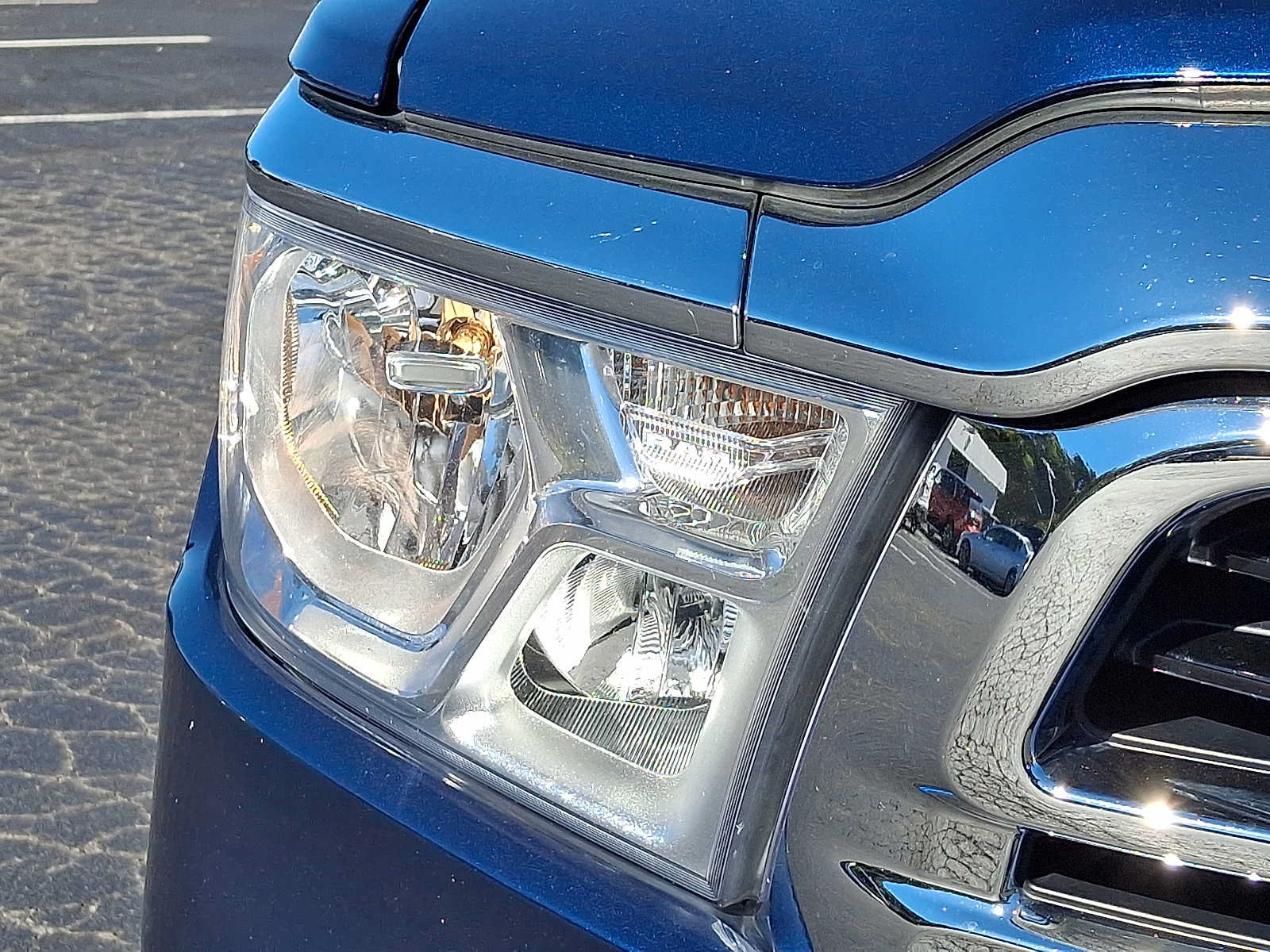 Used 2019 RAM 1500 Big Horn AWD/4WD image 9