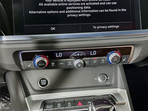 Used 2025 Audi Q3 2.0T Premium Plus w/ Premium Plus Package image 14