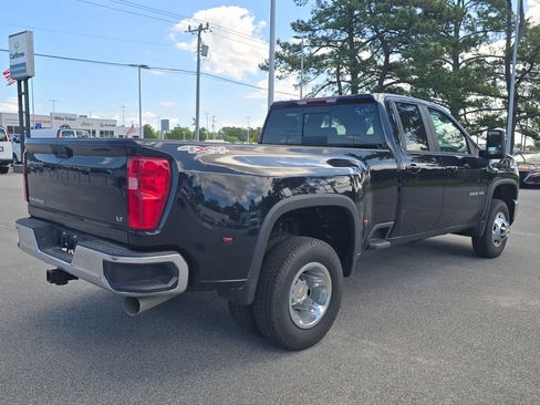 Used 2024 Chevrolet Silverado 3500 LT w/ Convenience Package AWD/4WD image 3