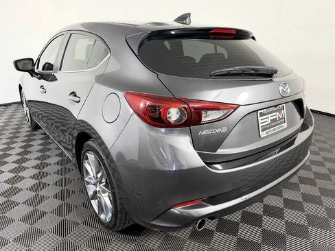 Used 2018 MAZDA MAZDA3 Grand Touring w/ Premium Equipment Package FWD image 15