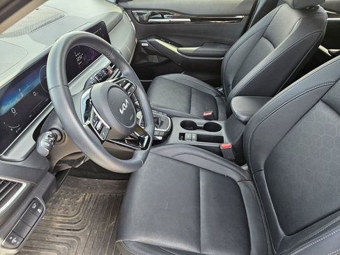 Used 2025 Kia Seltos SX w/ SX Sunroof Package AWD/4WD image 9