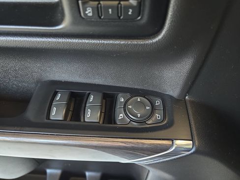 Used 2019 Chevrolet Silverado 1500 LTZ w/ LTZ Plus Package AWD/4WD image 28