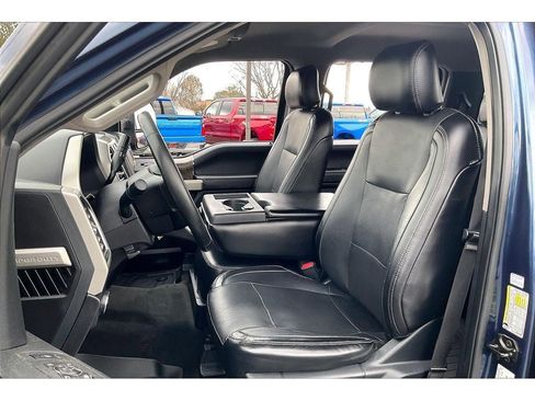 Used 2017 Ford F350 Lariat w/ Chrome Package image 25