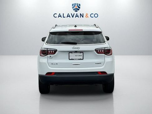 Used 2024 Jeep Compass Latitude AWD/4WD image 6