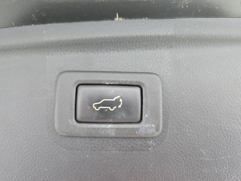 Used 2015 Subaru Outback 2.5i Premium AWD/4WD image 13