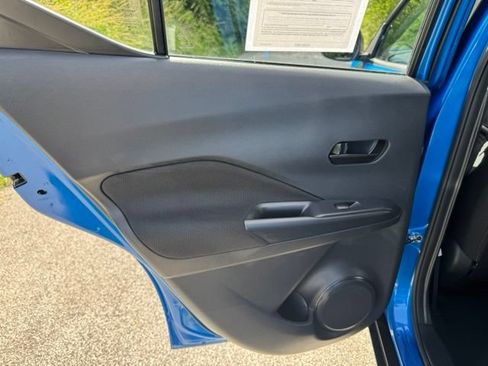 Used 2025 Nissan Kicks Play S FWD image 11