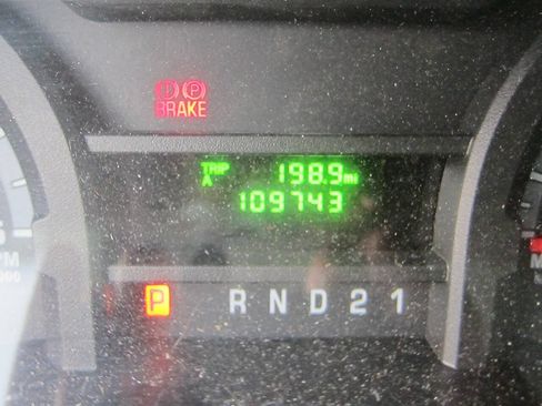 Used 2010 Ford E-250 and Econoline 250 RWD image 13