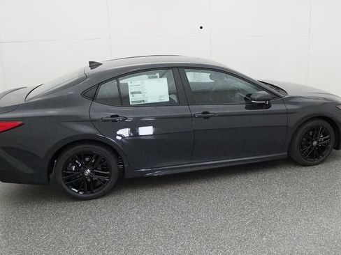 New 2026 Toyota Camry SE image 10