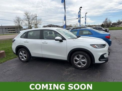 Used 2024 Honda HR-V LX image 1