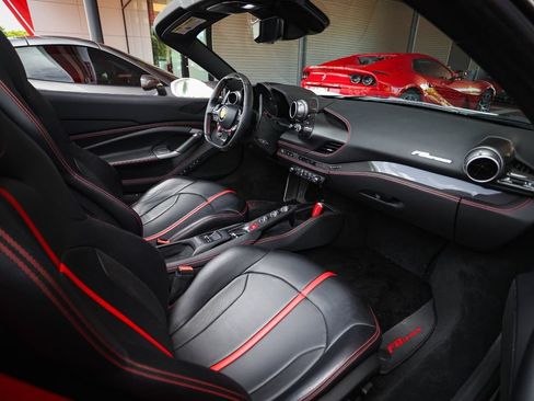 Used 2021 Ferrari F8 Tributo RWD image 47