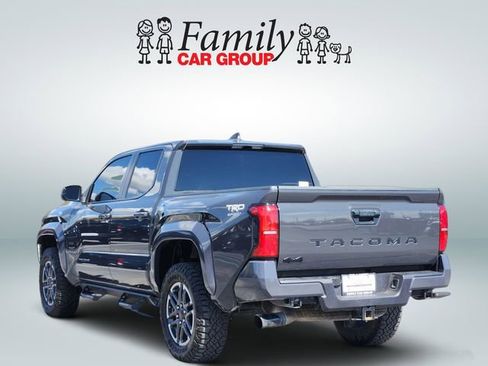 Certified 2025 Toyota Tacoma TRD Sport image 3