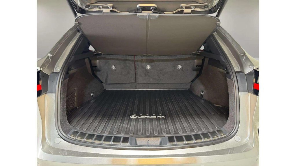 Used 2025 Lexus NX 350h AWD w/ Accessory Package (2T) image 28