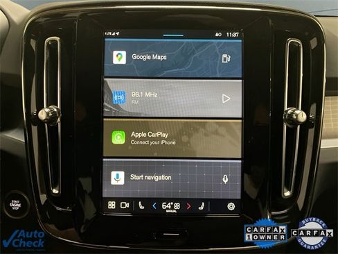 Used 2025 Volvo XC40 B5 Core image 34