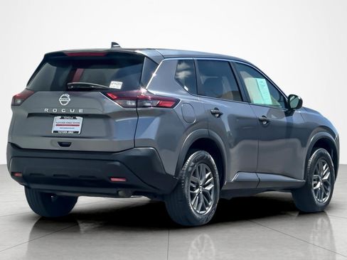 Used 2021 Nissan Rogue S FWD image 5