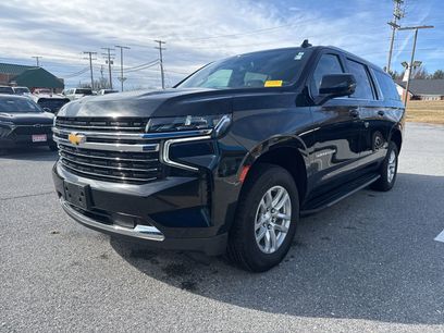 Used 2022 Chevrolet Suburban LT w/ Luxury Package