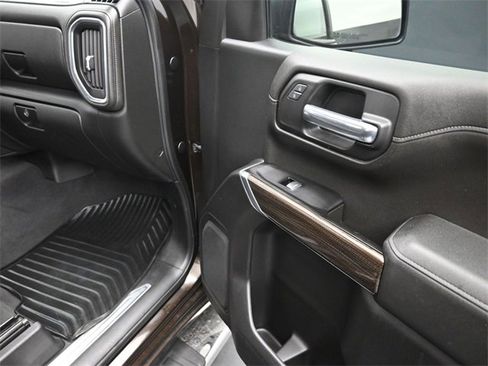 Used 2019 Chevrolet Silverado 1500 LT w/ Texas Edition image 24