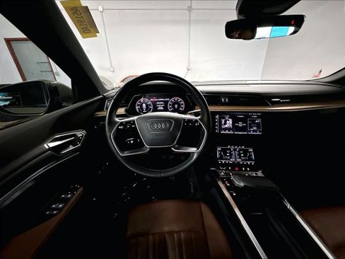 Certified 2024 Audi Q8 e-tron Premium Plus w/ Premium Plus Package AWD/4WD image 8