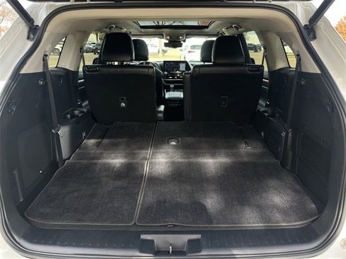 Used 2022 Toyota Highlander Platinum image 33