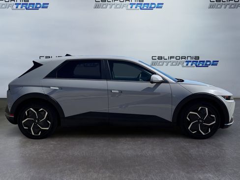 Used 2024 Hyundai Ioniq 5 SEL image 4