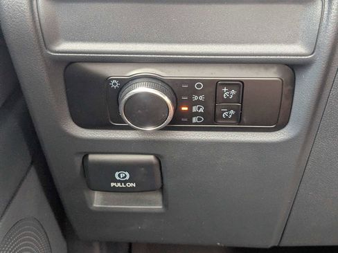 Used 2024 Ford Expedition XLT AWD/4WD image 28