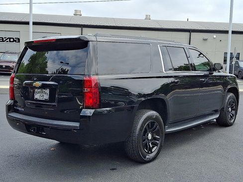 Used 2019 Chevrolet Suburban LT AWD/4WD image 6