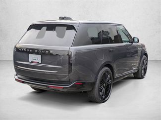 New 2025 Land Rover Range Rover SE video 2