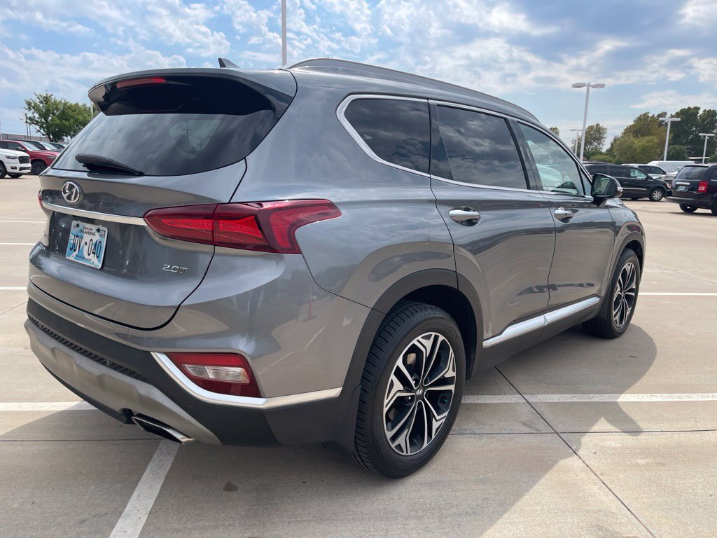 Used 2019 Hyundai Santa Fe FWD image 4