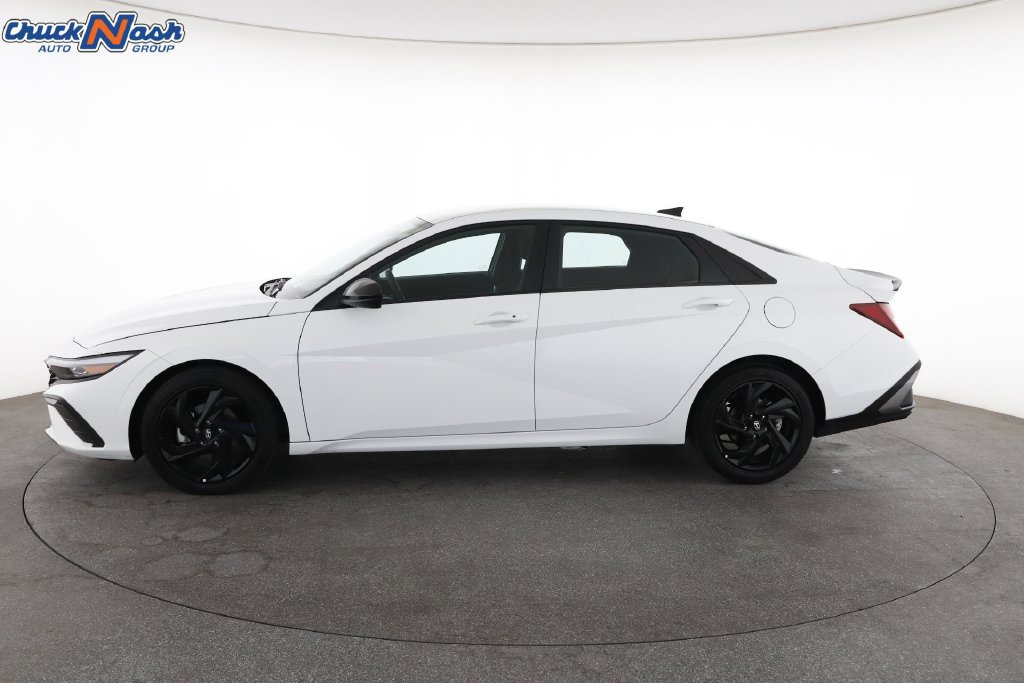 Used 2026 Hyundai Elantra Sport FWD image 7