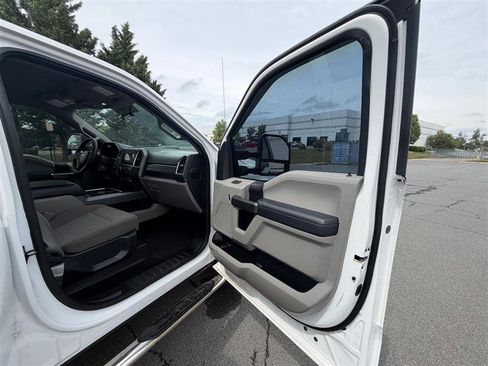 Used 2018 Ford F350 XLT w/ XLT Value Package AWD/4WD image 33
