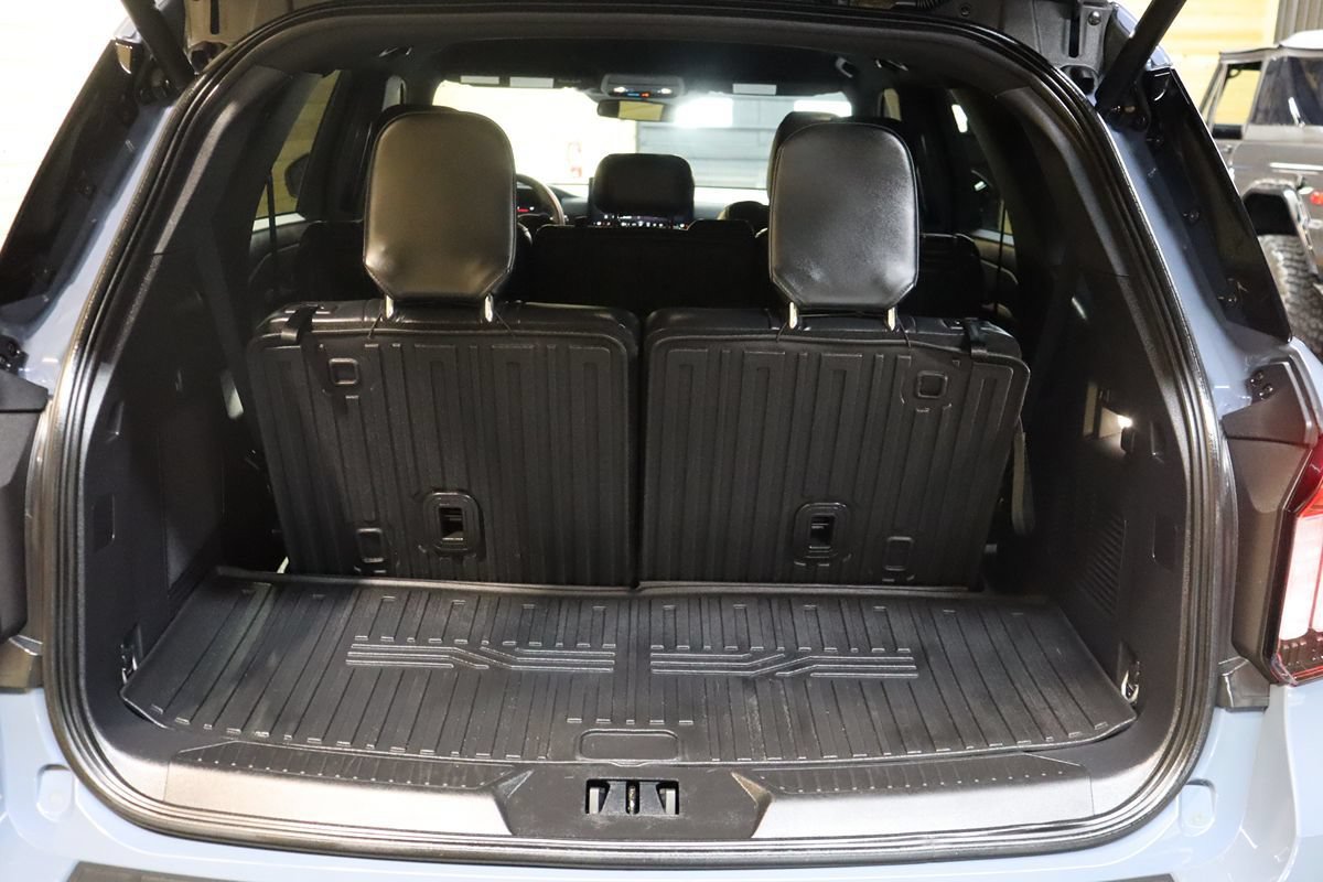 Used 2025 Ford Explorer ST-Line RWD image 51