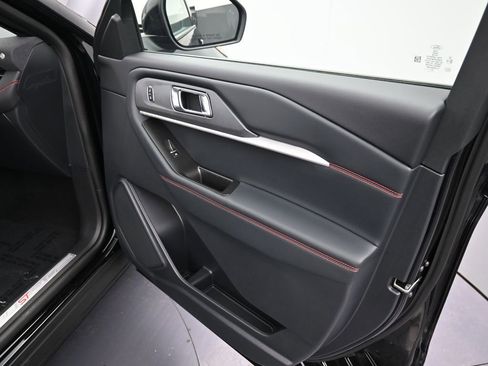 New 2026 Ford Explorer ST-Line w/ ST-Line Street Pack AWD/4WD image 21