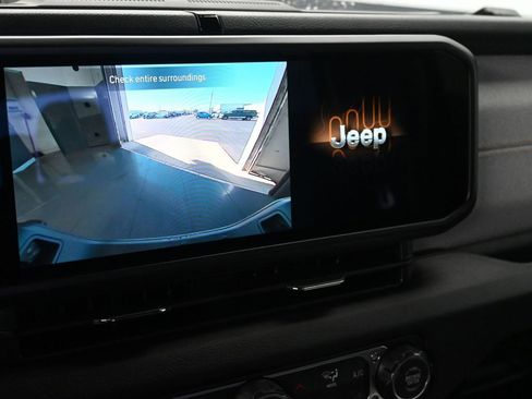 New 2026 Jeep Gladiator Sport image 31