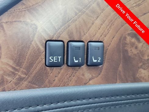 Used 2023 Nissan Armada SL w/ Captain's Chairs Package AWD/4WD image 20