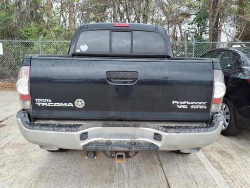 Used 2014 Toyota Tacoma PreRunner w/ SR5 Package image 7