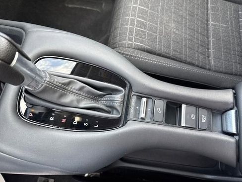 Certified 2024 Honda HR-V LX image 11