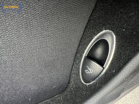 Used 2006 Mercedes-Benz CLS 500 w/ AMG Sport Pkg image 36