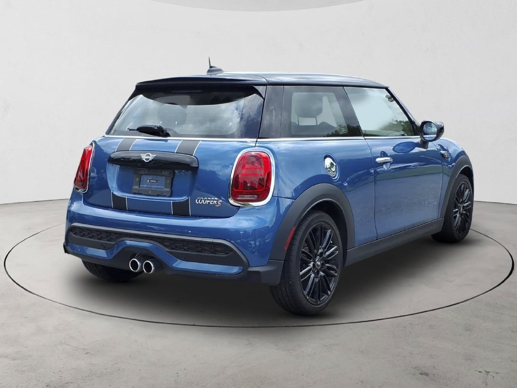 Used 2024 MINI Cooper S FWD image 5